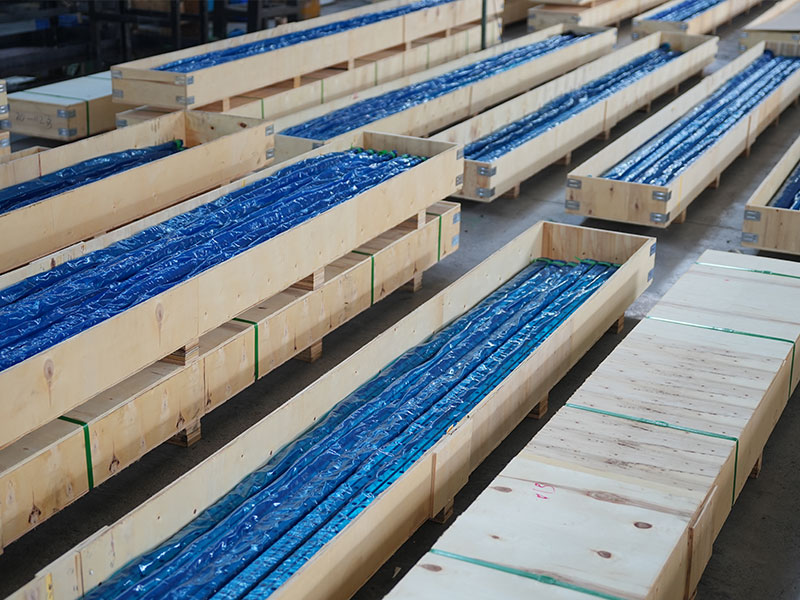 Verpackung und Versand von Linearführungen